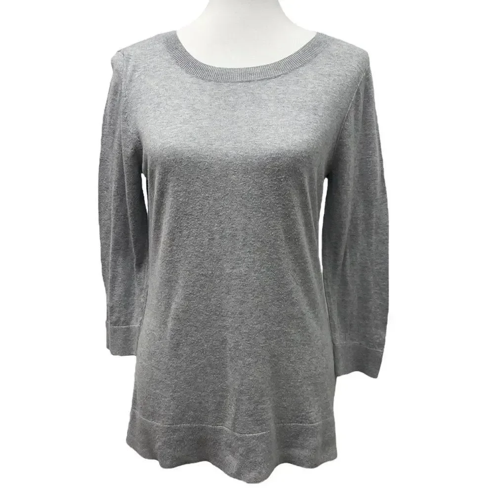 Halogen gray women’s pullover crewneck sweater 3/4 sleeves. Size large grey